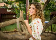 Andreea Vasile, actrița din „Iubire cu parfum de lavandă”, are o familie superbă! Cum arată fiul vedetei și imagini rare alături de partenerul ei