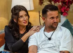 Cum s-au întâlnit Robert și Elena Tudor. Câștigătorii de la Power Couple 2025 s-au căsătorit prima dată în Las Vegas. „Am cerut-o în căsătorie pe o scenă”