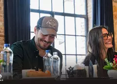 Demet Özdemir și Çağatay Ulusoy, pentru prima dată împreună într-un serial turcesc. Au început filmările noului serial turcesc „Eşref Rüya”