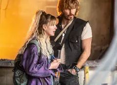 Millie Bobby Brown și Chris Pratt fac echipă în „The Electric State”, pe Netflix. Dată de lansare, trailer
