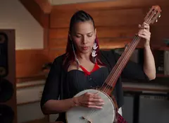 Documentarul „Mai tare: Muzica schimbării” are premiera la TLC de 8 Martie. Ce vedete fac parte din distribuție