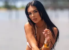 Ispita Amelia dă cărțile pe față. „M-am uitat la toate sezoanele, eu sunt fan”. Ce nu se vede la TV în Insula Iubirii 2025