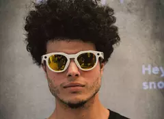 Ochelarii inteligenți Ray-Ban & Oakley Meta AI: când tehnologia întâlnește designul iconic