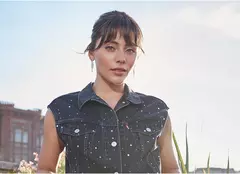 Ce face Sıla Türkoğlu după plecarea din „O dragoste”. S-a logodit în Italia și e pregătită pentru un nou rol principal