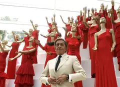 Personaje memorabile din cinematografie care au purtat creații Valentino. Gwyneth Paltrow și Uma Thurman, două dintre muzele designerului