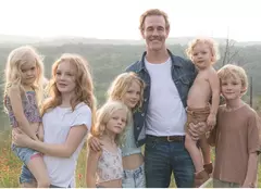Moștenirea lui James Van Der Beek: Povestea celor 6 copii care i-au fost alături până în ultima clipă