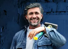 Exclusiv. Dragoș Bucur, despre noul sezon „Visuri la cheie”. Ce planuri are cu Dana Nălbaru: „Probabil că vom îmbătrâni împreună pe o plajă în Grecia”