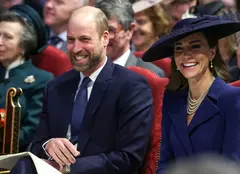 Detaliul neașteptat observat la picioarele lui Kate Middleton: Afecțiunea pe care a ținut-o ascunsă sub pantofii de lux a ieșit la iveală când s-a descălțat