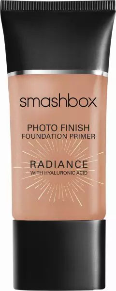 Bază de machiaj, Smashbox, Photo Finish Radiance, 130 lei, disponibilă Douglas