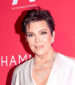 Imaginea care a uimit pe toată lumea. Kris Jenner arată cu totul altfel după o procedură de 100.000 de dolari!
