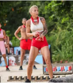 Larisa Uță, de la „Survivor România”, pe masa de operație. Mesajul transmis de fosta concurentă: „Putea să fie mult mai rău”