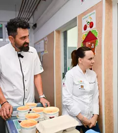 Chef Orlando Zaharia, gest impresionant pentru copiii din Spitalul de Pediatrie Ploiești: „Pentru acel zâmbet merită să fii acolo”