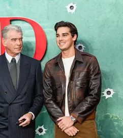 Pierce Brosnan și-a luat fiul la eveniment. Cum arată Paris la 25 de ani și ce sfat prețios a primit de la tatăl lui