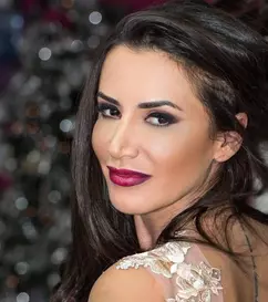 Cum arată Mara Bănică după o transformare care a costat-o 15.000 de euro: „Asta este fața mea!