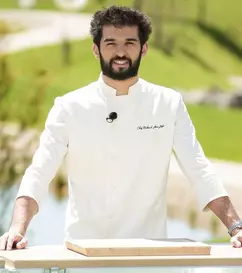 Cum arăta Chef Richard Abou Zaki în copilărie. Imaginea de colecție cu juratul de la „Chefi la cuțite”