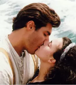 De astăzi la TV! „Terra Nostra” revine la Prima TV. Programul de difuzare pentru legenda Julianei și a lui Matteo