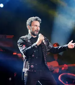 Tarkan, de nerecunoscut la 53 de ani! Detalii neștiute despre viața din prezent a artistului turc. Cine este femeia care l-a cucerit