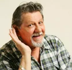 sebastian-papaiani-1-250x243