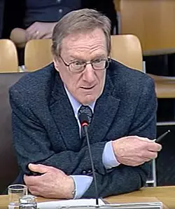 Michael_Keating_2015_(cropped)