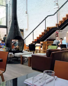 Prinzul de duminica in restaurantul Olsen