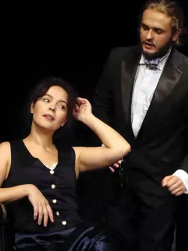 Teatrul de comedie: Domnisoara Iulia