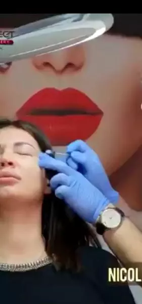 nicoleta-luciu-la-medic-6