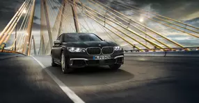BMW M760Li - Noul vârf de gamă