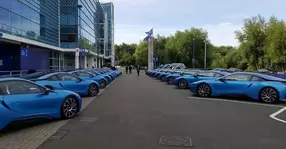 Ce au făcut unii dintre jucătorii lui Leicester cu BMW-urile primite