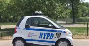 Poliția din New York și-a luat Smart-uri. Vezi din ce motiv!