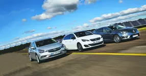 Megane Estate în primul comparativ: Cum se descurcă breakul Renault?