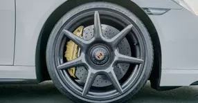Porsche 911 Turbo S Exclusive Series - procesul de producţie ale noilor jante de 20 inchi