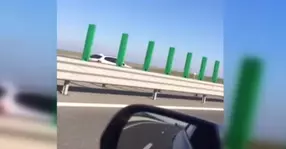 Mergea cu 130 km/h pe autostradă. Pe contrasens
