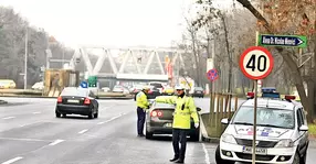 Legea care ar putea lăsa fără permis mii de șoferi. Conducătorii auto vor fi obligați să asculte de medici