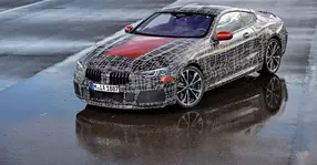 Prototipul BMW Seria 8 Coupe testat pe circuit
