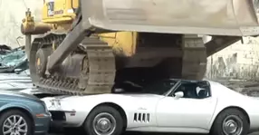 Traficul ilicit de autoturisme în Filipine se rezolvă la fiare vechi ( Video)