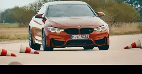 Cum foloseşti sistemul Head-up Display pe un BMW M