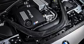 Noul BMW M2 Competition: mezinul familiei poate rula cu 280 km/h