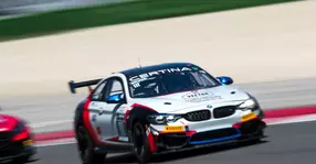 Răzvan Umbrărescu aduce prima victorie din istorie pentru BMW M4 GT