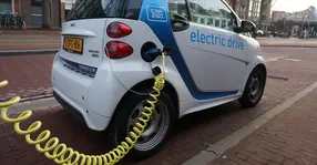 Românii au prins gustul mașinilor electrice: Câte au cumpărat în 2018 și care este cel mai vândut model