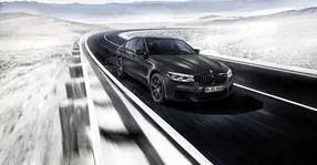 BMW M5 Edition 35 Years - doar pentru colecţionari