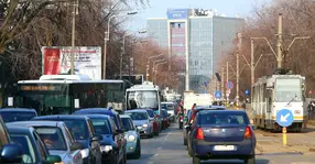 Șoferii se bazează pe intuiție pe 60% din străzile Bucureștiului