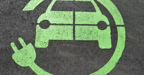 În primele zece luni ale anului vânzările de maşini ecologice noi au crescut în România