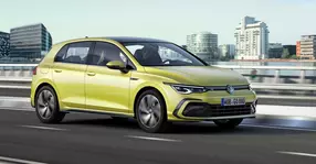 Acesta este noul Volkswagen Golf 8, lansat cu 11 versiuni de motorizare!