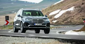 BMW X7 xDrive40i: Big bimmer garni’X