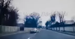 Accident teribil la Bârlad: şoferul unui BMW a pierdut controlul după o depăşire (Video)
