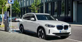 BMW iX3 are prețuri în România care pleacă de la 67.600 €