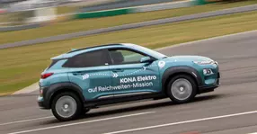 Hyundai Kona Electric reușește un record impresionant de autonomie