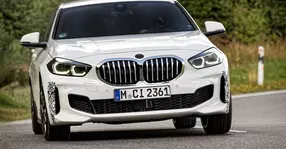 BMW pregătește un nou hot hatch, de data asta cu tracțiune față: 128ti