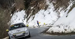 Primul MINI electric de curse a început al doilea sezon competițional din carieră