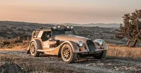 2021 Morgan CX-T. De ce ar face englezii așa ceva? Ei au făcut-o, noi căutăm un răspuns.